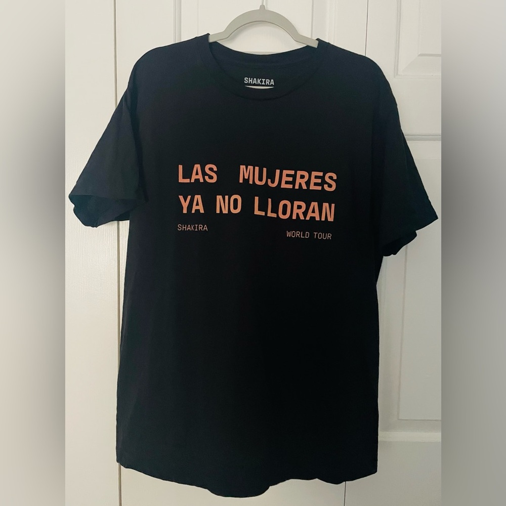 Shakira LMYNL World Tour Grid Tee 🐺